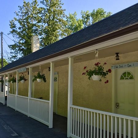 Beachcomber Inn Conesus Экстерьер фото