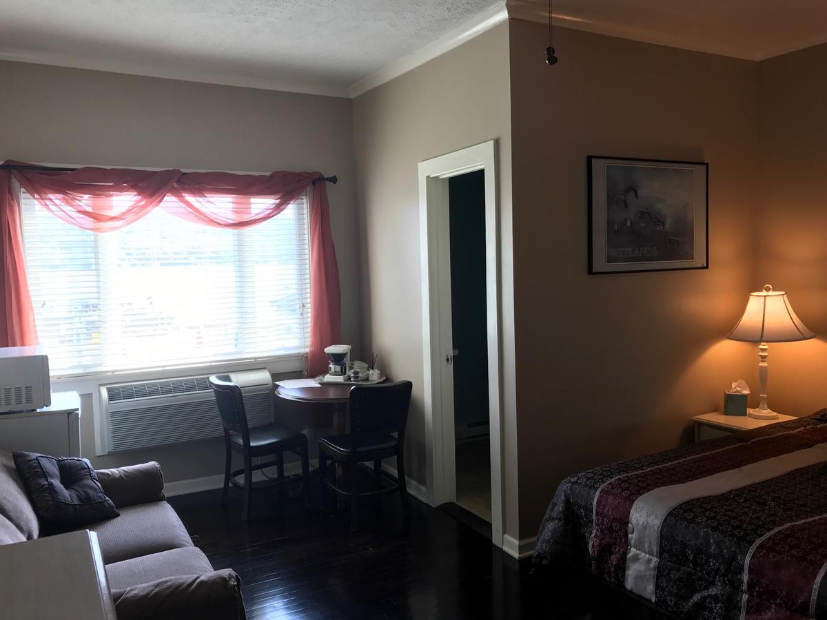 Beachcomber Inn Conesus Экстерьер фото